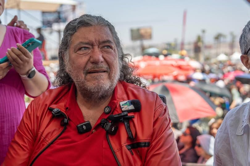Hank Rhon no descarta escenario electoral rumbo a 2027