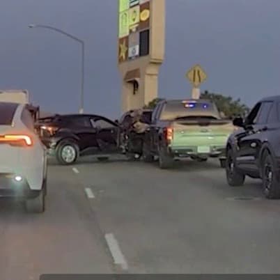 Hombre baleado por agentes del ICE durante una parada de tráfico en California se declara inocente de cargos federales